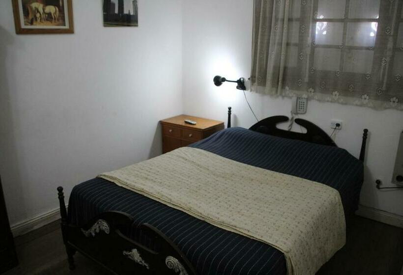 StandaardKamer, Abra Marina