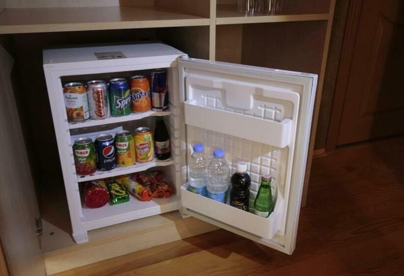 غرفة قياسية ثلاثية, Ayderoom