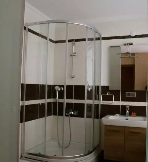 Camera Standard, Ayderoom