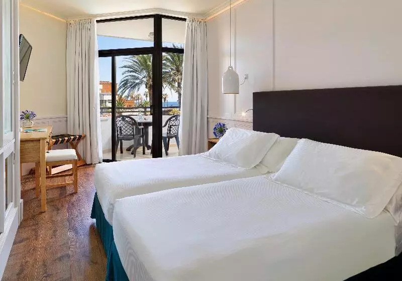 キングサイズベッドのスイートルーム, Babillon Hotel Spa & Restaurant