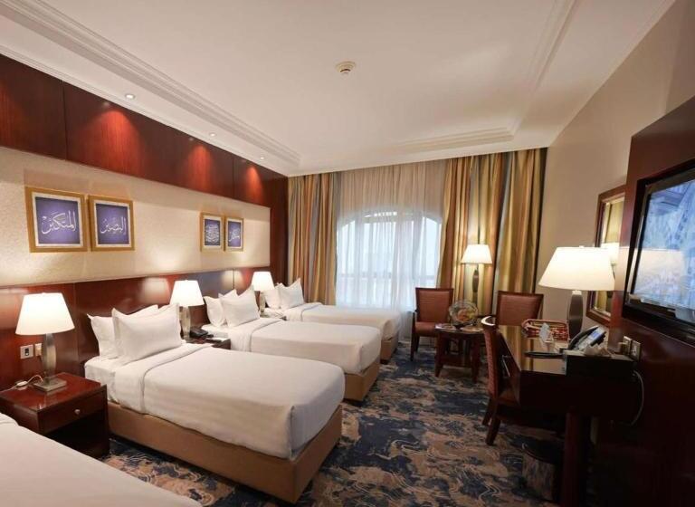 スタンダード4人部屋, Emaar Grand