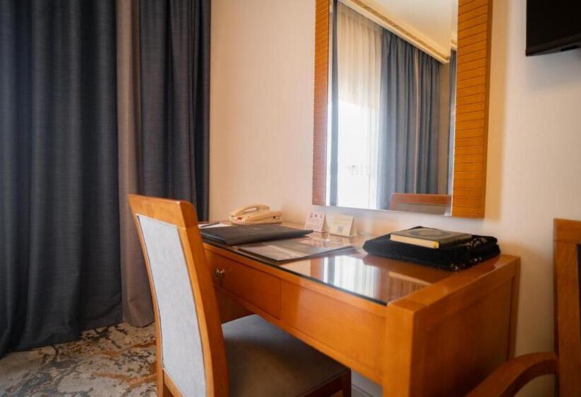 スタンダードルーム, Emaar Grand