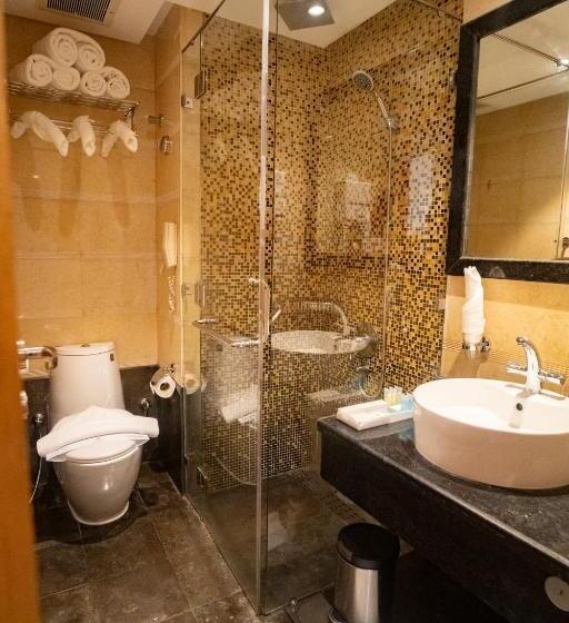 スタンダードトリプルルーム, Emaar Grand