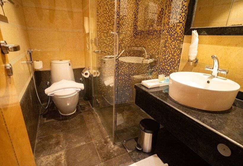 Четырехместный Номер Стандарт, Emaar Grand
