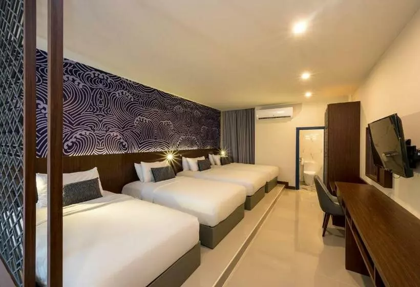 Perhehuone, Maldives Beach Resort