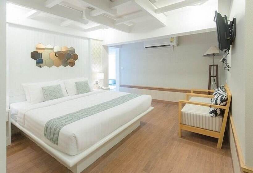 غرفة عائلية مطلّة علي البحر, Maldives Beach Resort