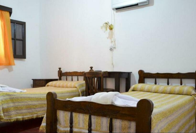 Üç Kişilik Standart Oda, Nuevo Hotel Agüero