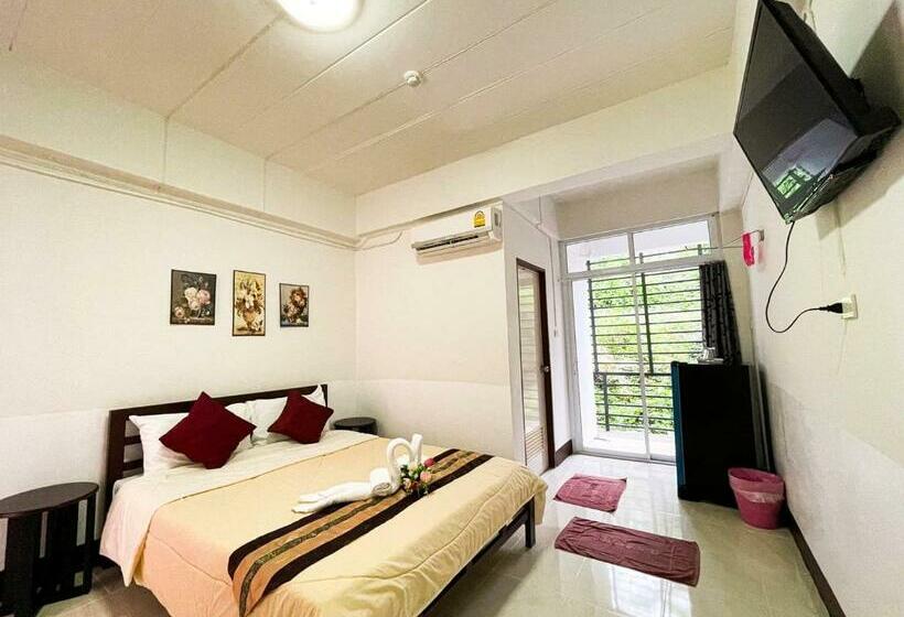 标准间, Rueangrat