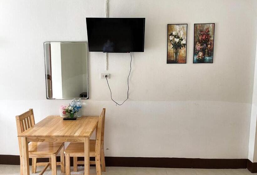 标准间, Rueangrat