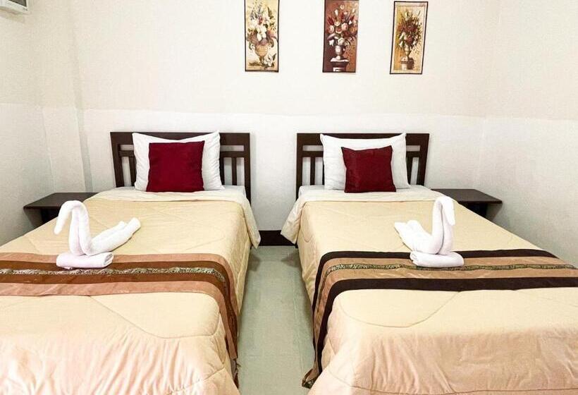 标准间, Rueangrat