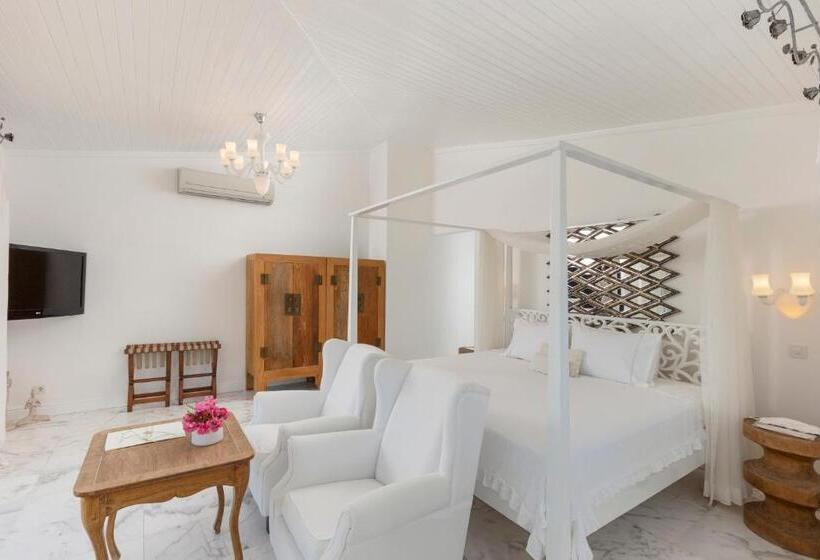 جناح, Sabrinas Haus   Adults Only