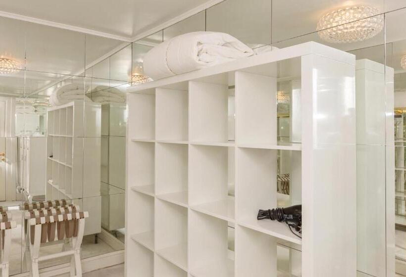 غرفة قياسية مطلّة علي البحر مزوَّدة بشُرفة, Sabrinas Haus   Adults Only