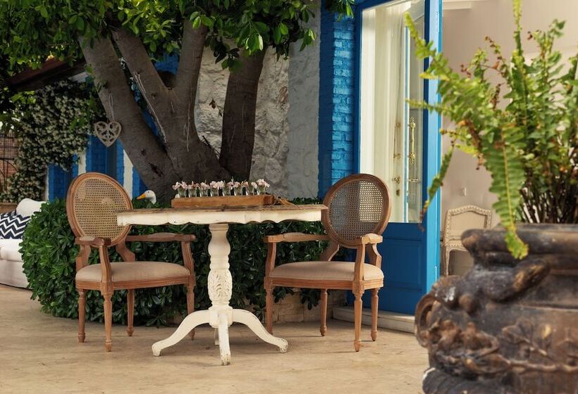 جناح, Sabrinas Haus   Adults Only