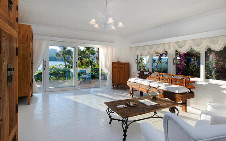 جناح, Sabrinas Haus   Adults Only