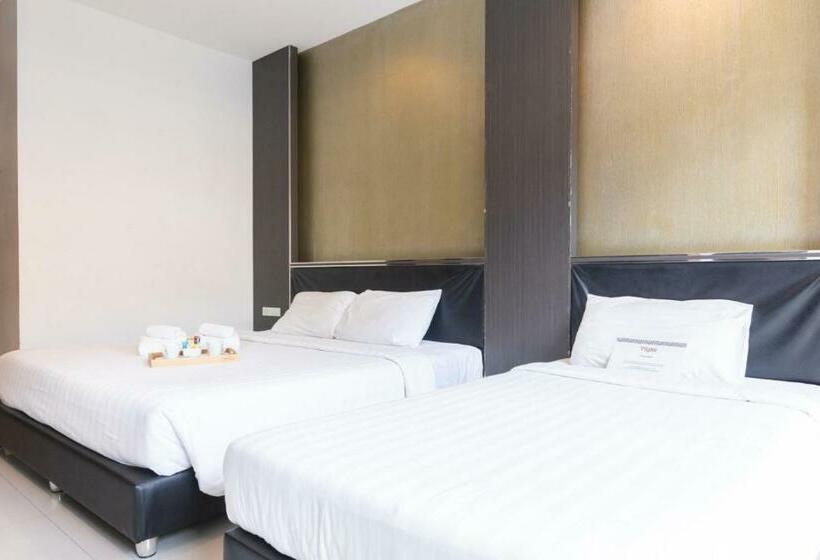 Standard Plus -huone, Tribe Pattaya Sha Certificated