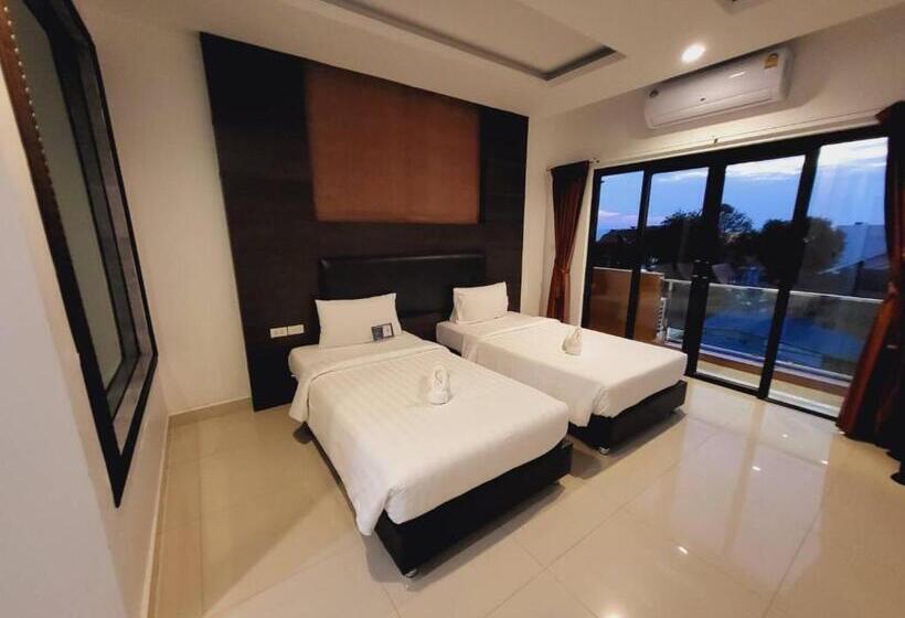اتاق لوکس, Tribe Pattaya Sha Certificated