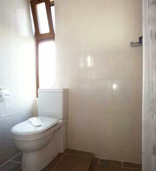Standard-huone, Yalcin