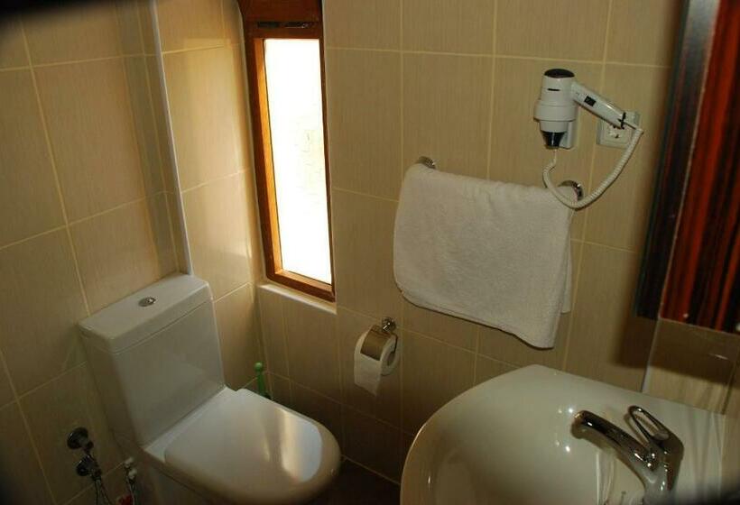 Quarto Estandar, Yalcin