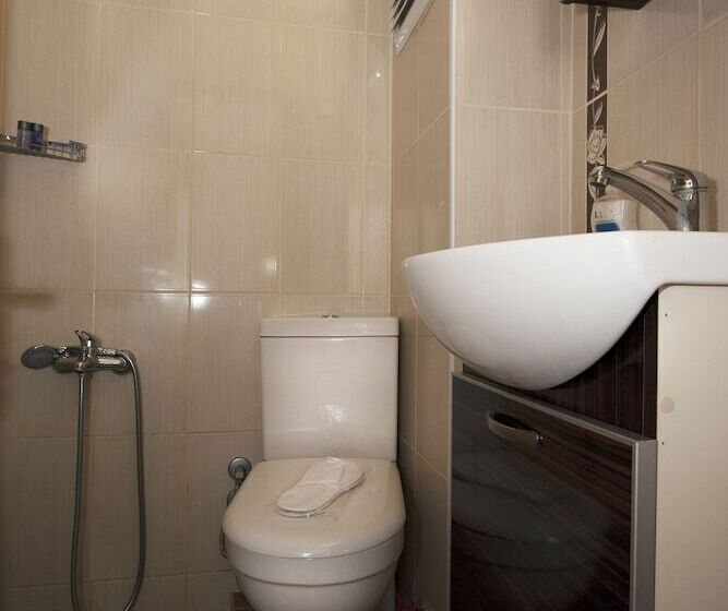 Quarto Estandar, Yalcin