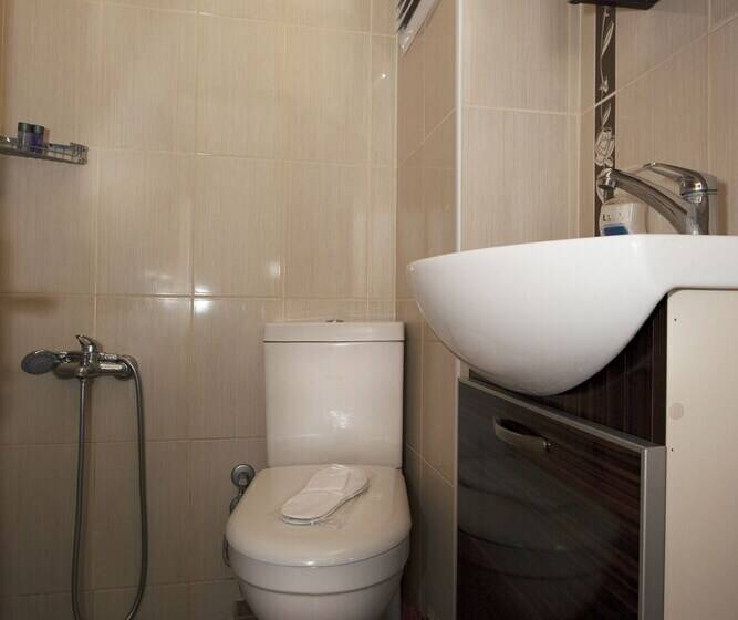 Quarto Estandar, Yalcin