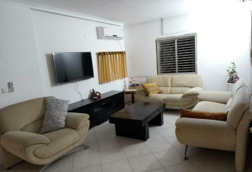 2 Schlafzimmer Apartment, Zimmer Dora