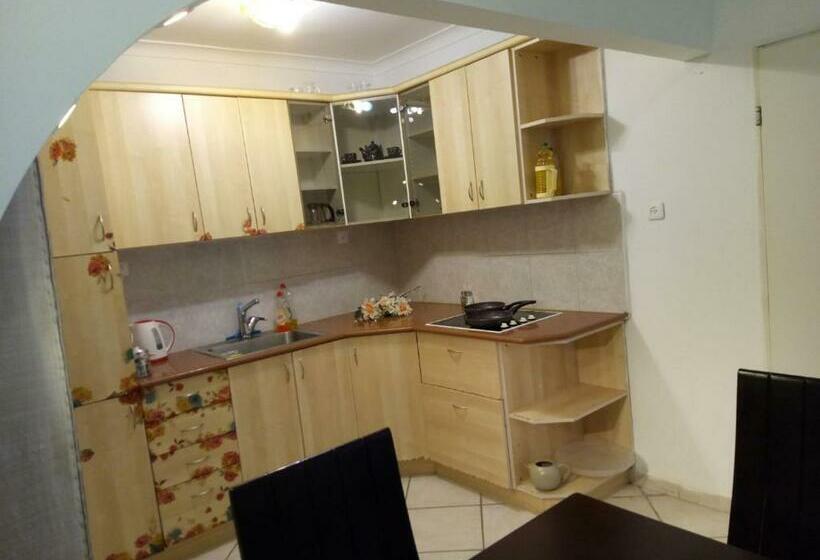 2 Schlafzimmer Apartment, Zimmer Dora