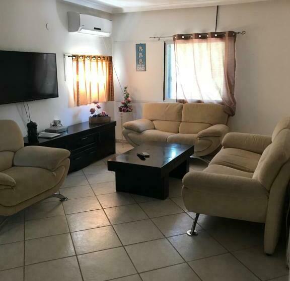 침실 2개 아파트, Zimmer Dora