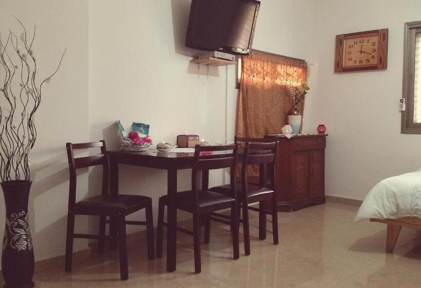 1 Schlafzimmer Familien Apartment, Zimmer Dora