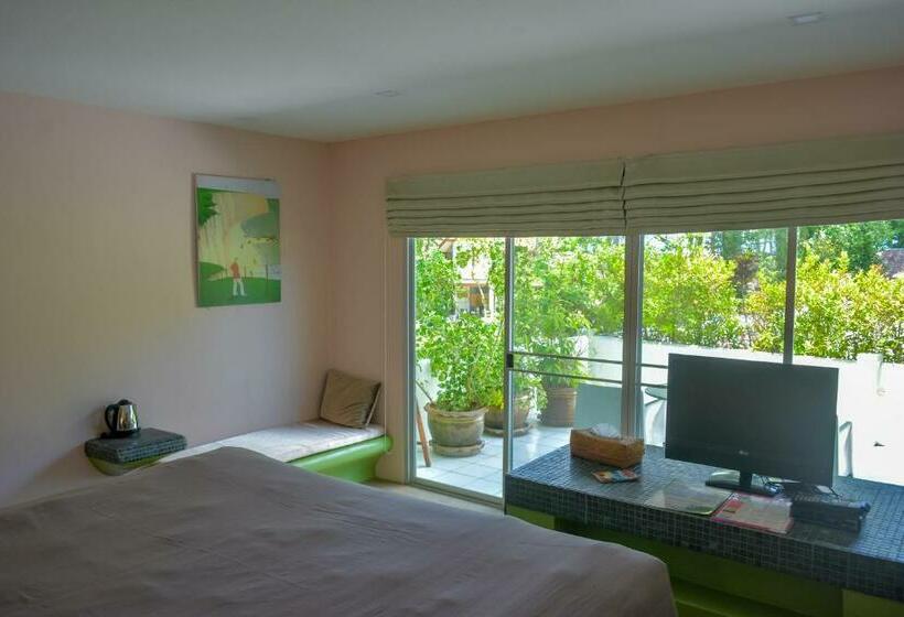 테라스 디럭스 룸, Le Divine Comedie Beach Resort