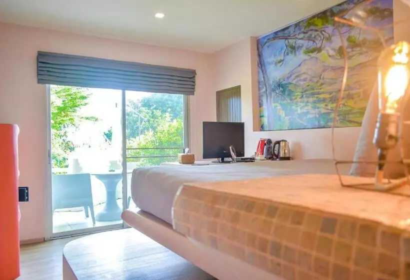 バルコニー付きスタンダードルーム, Le Divine Comedie Beach Resort