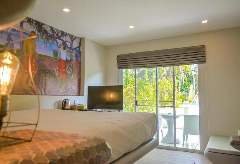 스탠다드 발코니 룸, Le Divine Comedie Beach Resort