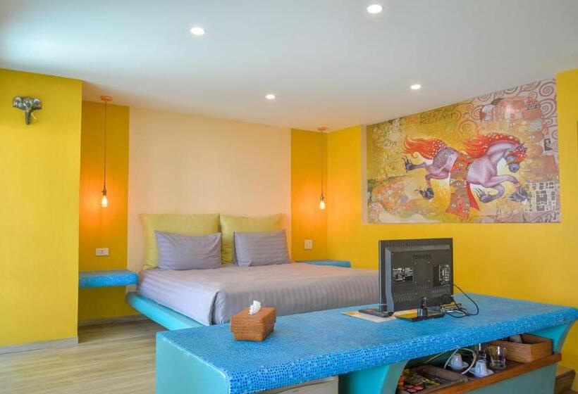 스탠다드 방갈로, Le Divine Comedie Beach Resort