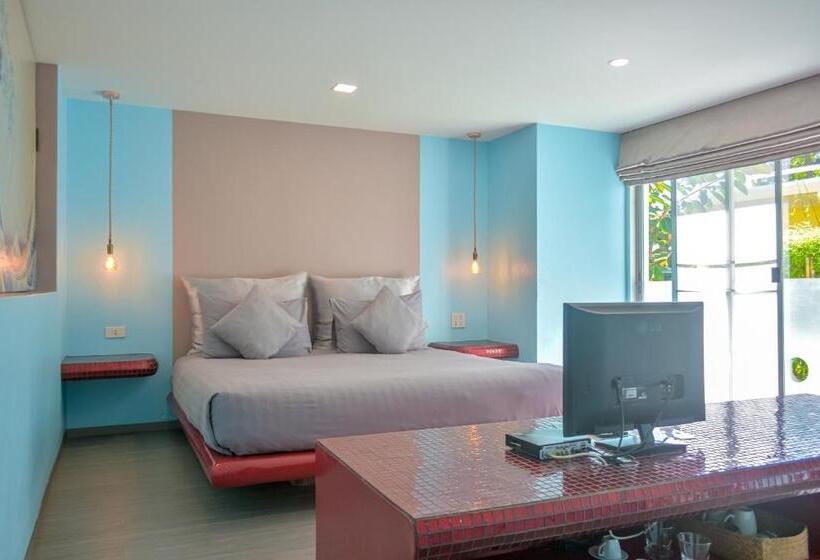 스탠다드 방갈로, Le Divine Comedie Beach Resort