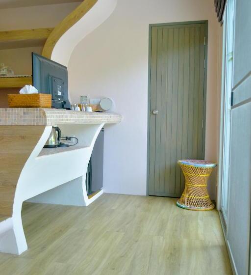 테라스 디럭스 룸, Le Divine Comedie Beach Resort