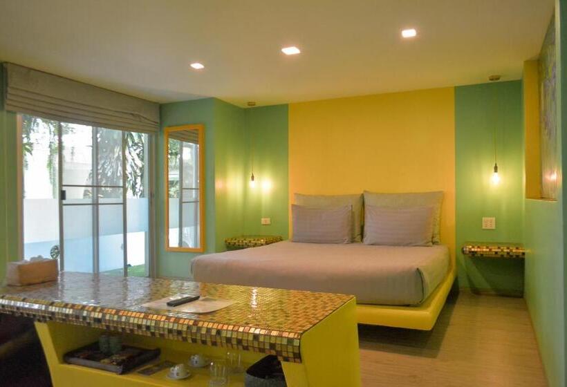 Бунгало Стандарт, Le Divine Comedie Beach Resort