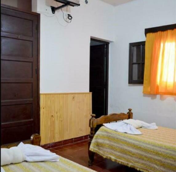 Dört Kişilik Standart Oda, Nuevo Hotel Agüero