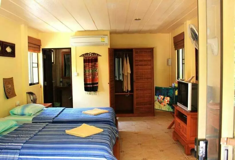 デラックスバンガロー, Buffalo Bay Vacation Club