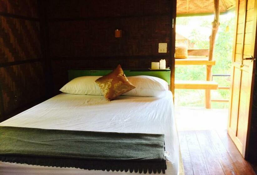 スタンダードバンガロー, Phayam Garden View