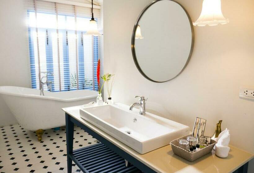 Quarto Deluxe Cama King, Pomelo Amphawa The Local Residence