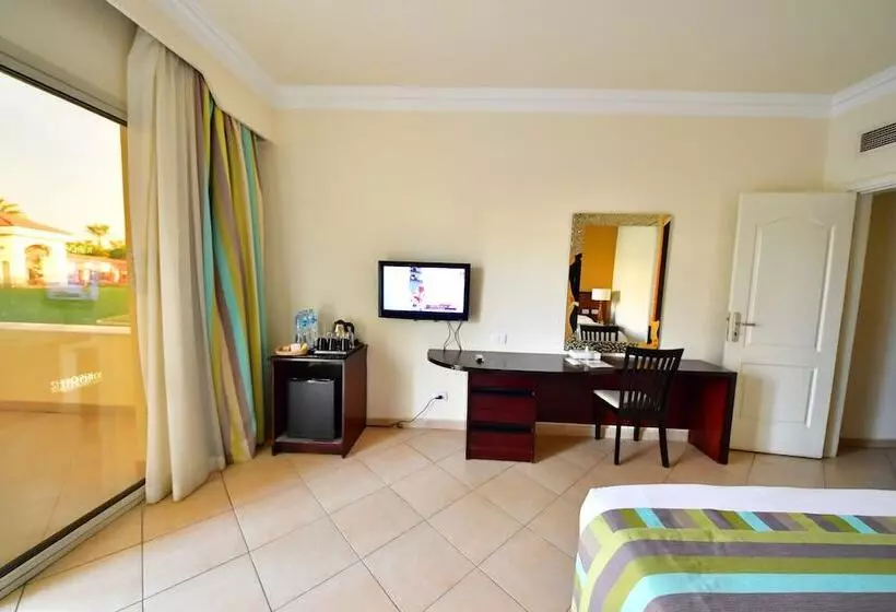 Perhehuone, Xperience Kiroseiz Aquapark Premier Naama Bay