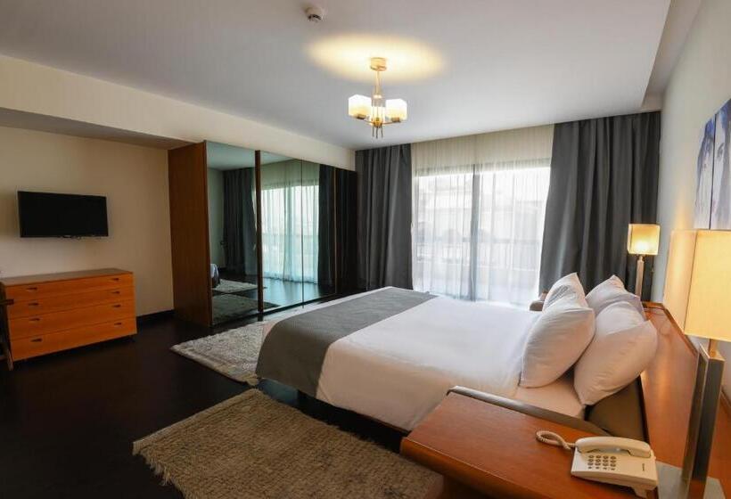 3 Bedroom Premium Apartment, Royal Maadi