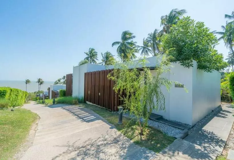 プールビュースイート, Seanery Beach Resort