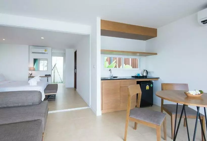 プールビュースイート, Seanery Beach Resort