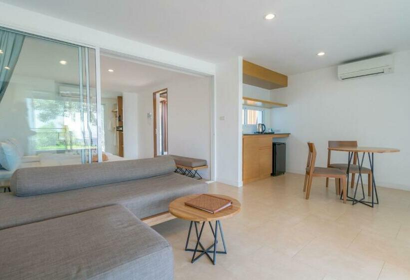 Suite Vista Piscina, Seanery Beach Resort