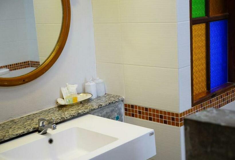 اتاق استاندارد با چشم‌انداز دریا, Seashell Village Resort