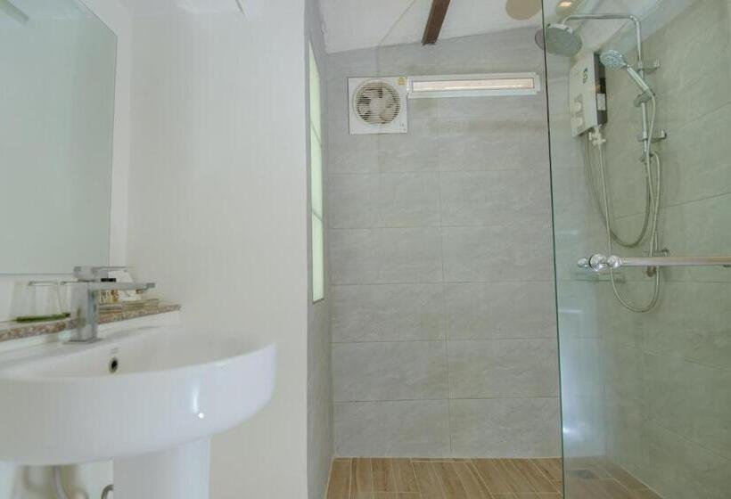 اتاق استاندارد با چشم‌انداز دریا, Seashell Village Resort