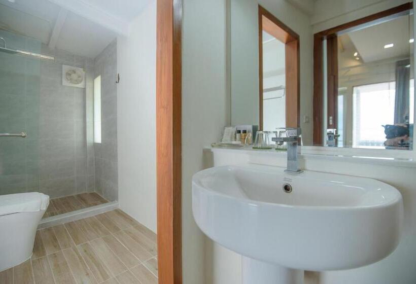 اتاق لوکس با چشم‌انداز دریا, Seashell Village Resort