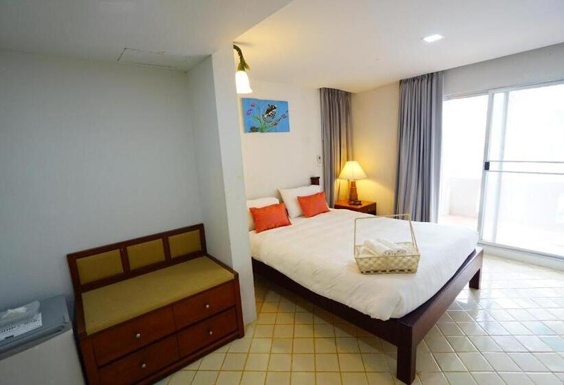اتاق استاندارد چهار تخته با چشم‌انداز دریا, Seashell Village Resort