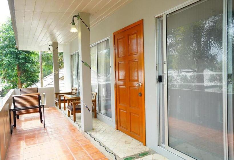 חדר סטנדרט לארבעה נוף לים, Seashell Village Resort