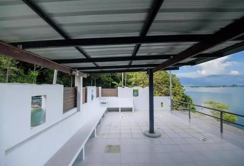 Perhehuone Merinäkymä, Seashell Village Resort